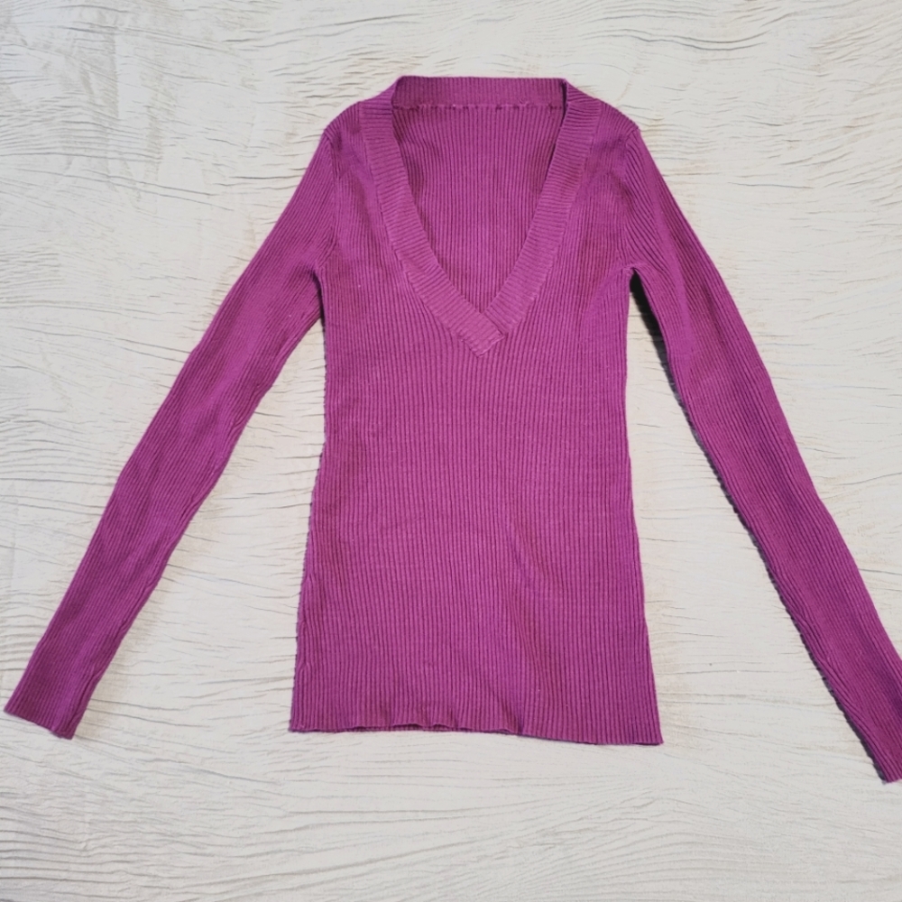 Ribbed V-Neck Sweater - Purple